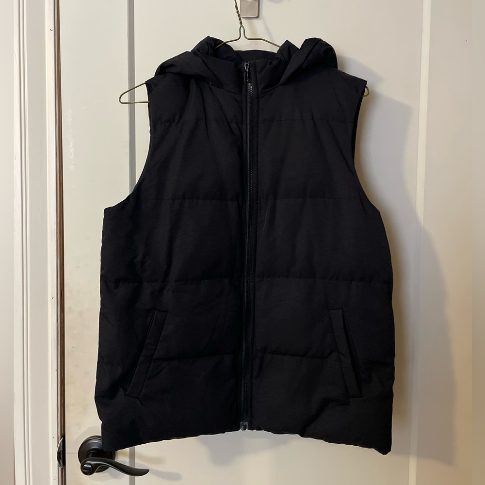 SHEIN Black Puffer Hooded Vest